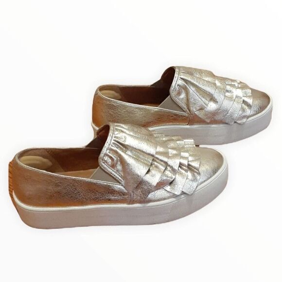 Nordstrom BP Marian Gold Metallic Ruffle Slip On Platform Shoes Size 6 1/2 - Picture 3 of 9
